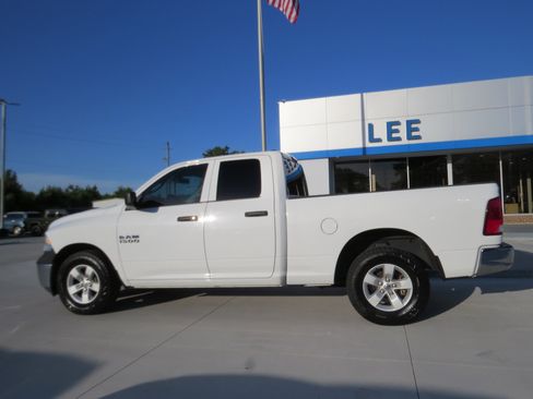 Used 2017 RAM 1500 Tradesman w/ Popular Equipment Group RWD image 2