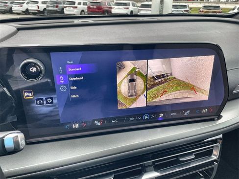 New 2026 Chevrolet Traverse LT w/ Driver Confidence Package image 22