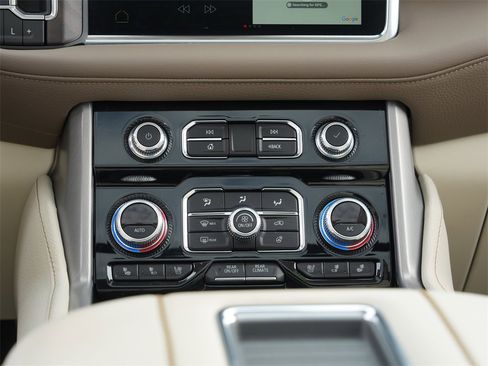 Used 2024 GMC Yukon XL Denali w/ Advanced Technology Package image 28