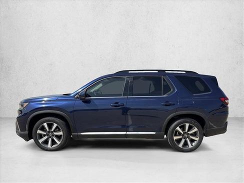 Used 2023 Honda Pilot Touring image 9