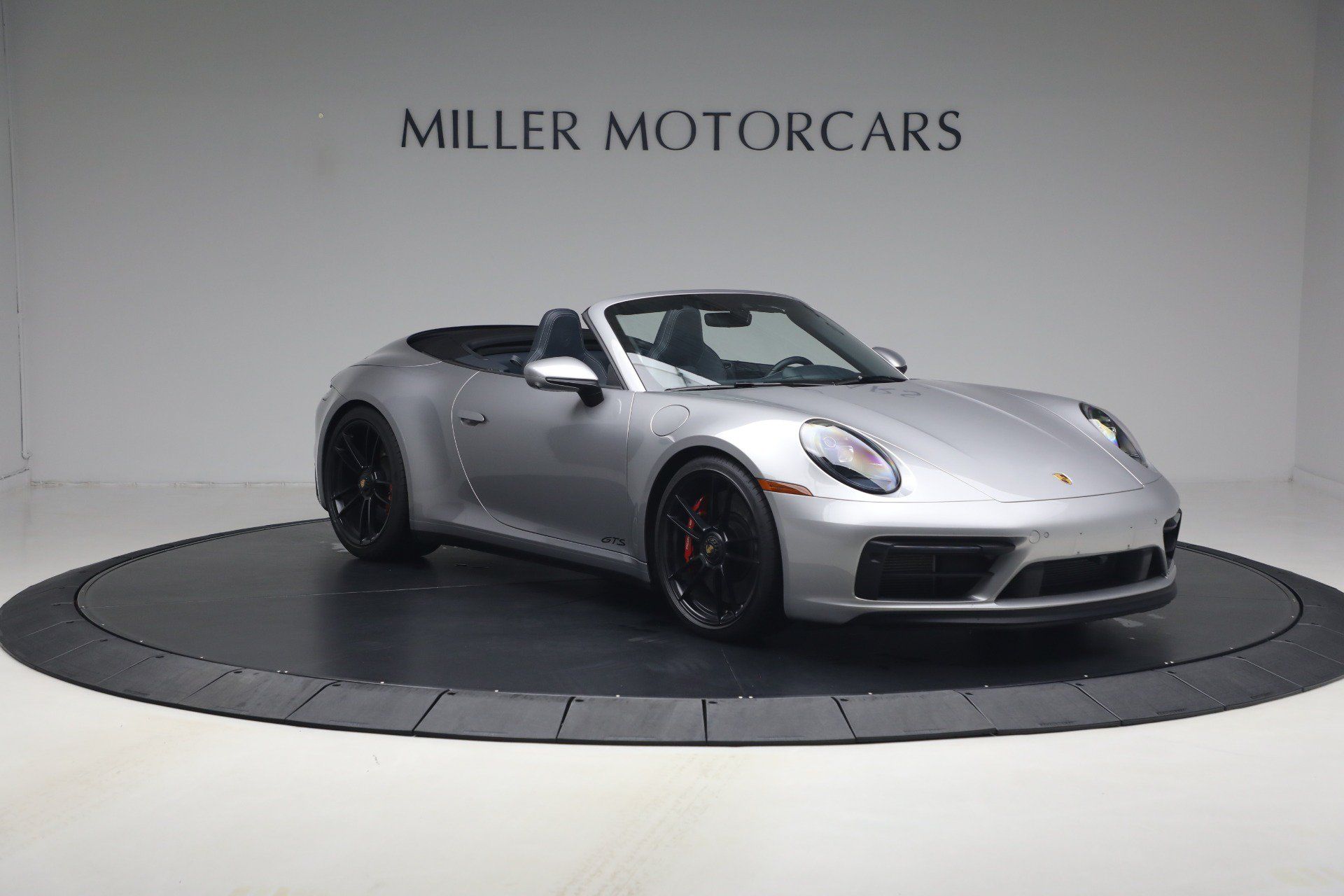 Used 2024 Porsche 911 Carrera GTS RWD image 11