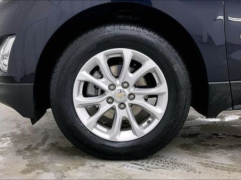 Used 2020 Chevrolet Equinox LT image 10