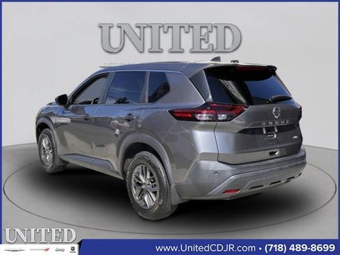 Used 2021 Nissan Rogue S image 6