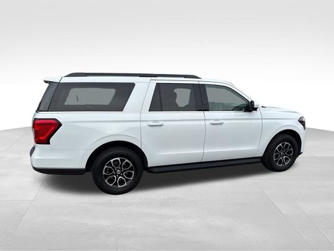 Used 2024 Ford Expedition Max XLT AWD/4WD image 4