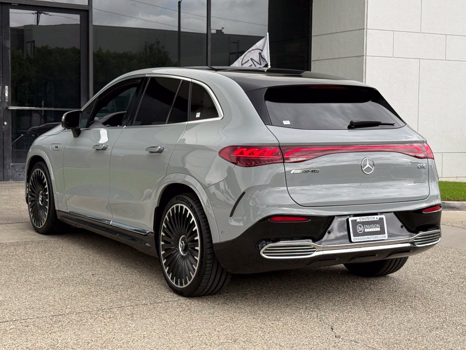 Used 2024 Mercedes-Benz EQE AMG 4MATIC SUV image 10