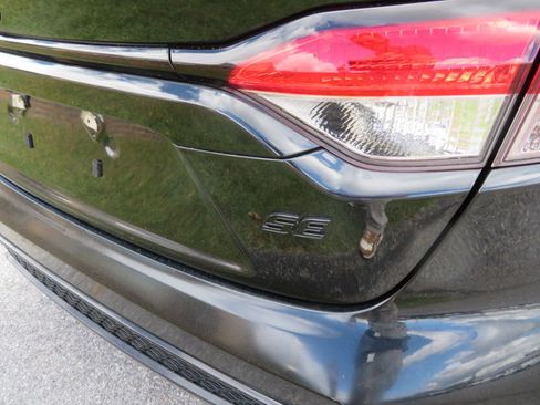 Used 2020 Toyota Corolla SE image 4