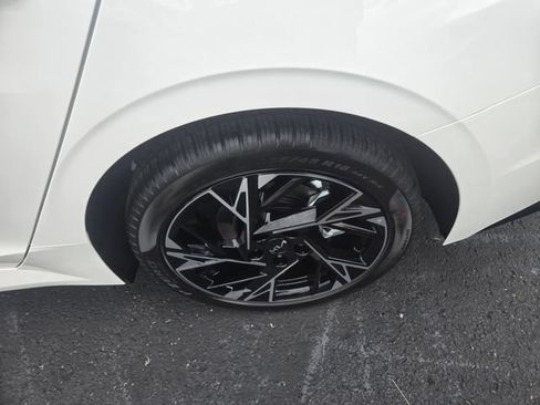 Used 2021 Kia K5 GT-Line AWD/4WD image 21