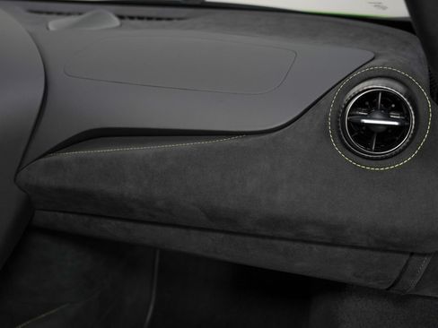 Used 2024 McLaren 750S Spider RWD image 36
