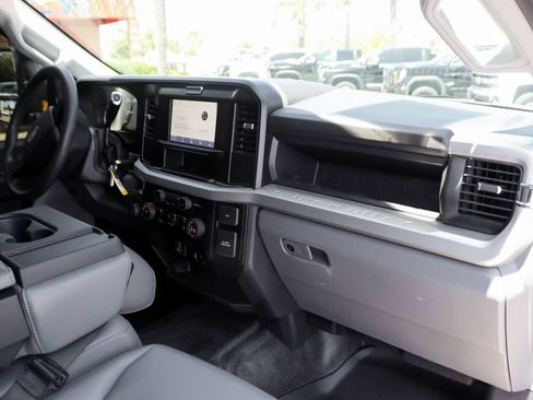 Used 2025 Ford F350 XL w/ XL Chrome Package RWD image 36