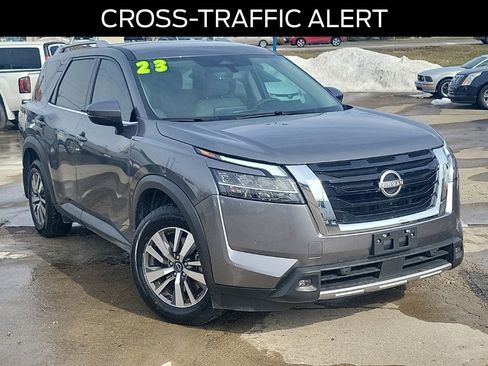 Used 2023 Nissan Pathfinder SL w/ Lighting Package (N92) image 21