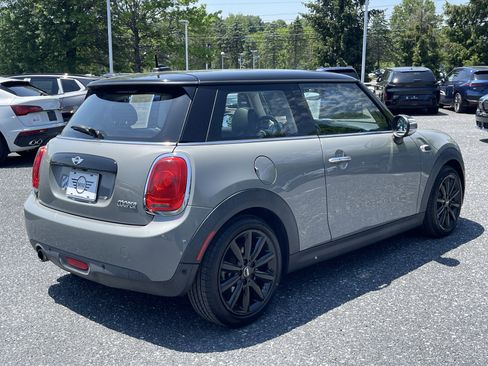 Used 2017 MINI Cooper 2-Door Hardtop FWD image 5