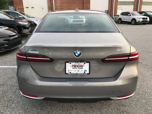 Used 2024 BMW 530i xDrive w/ Premium Package image 7