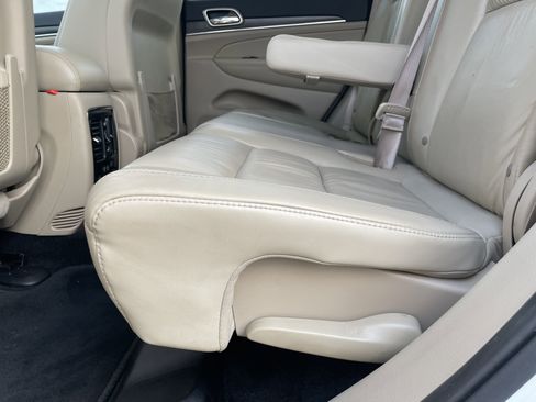 Used 2014 Jeep Grand Cherokee Limited image 32