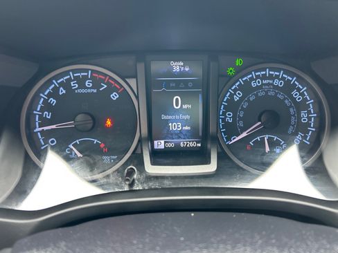 Used 2023 Toyota Tacoma TRD Off-Road image 25