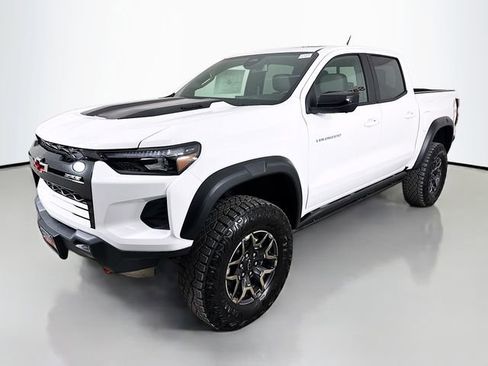 New 2025 Chevrolet Colorado ZR2 w/ Technology Package image 4