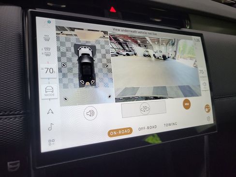 New 2025 Land Rover Discovery Sport Dynamic SE image 19