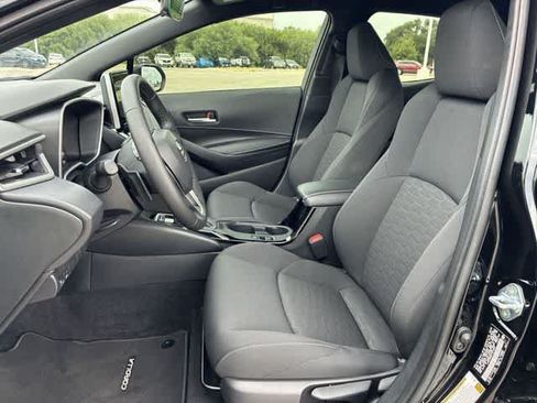 Used 2026 Toyota Corolla SE FWD image 17