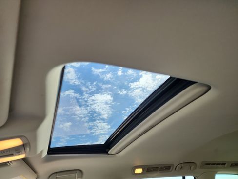 Used 2018 Nissan Armada SL w/ Premium Package image 32