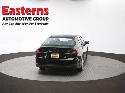 Used 2025 Toyota Camry LE FWD image 38