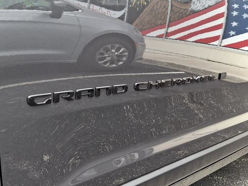New 2026 Jeep Grand Cherokee Altitude AWD/4WD image 19