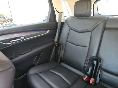 Used 2019 Cadillac XT5 Premium Luxury w/ LPO, Black Ice Package AWD/4WD image 11