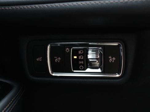 New 2026 Lincoln Aviator AWD image 38