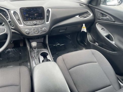 Used 2024 Chevrolet Malibu LS FWD image 14
