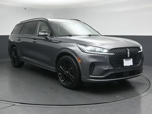 Used 2025 Lincoln Aviator Reserve w/ Equipment Group 201A AWD/4WD image 1