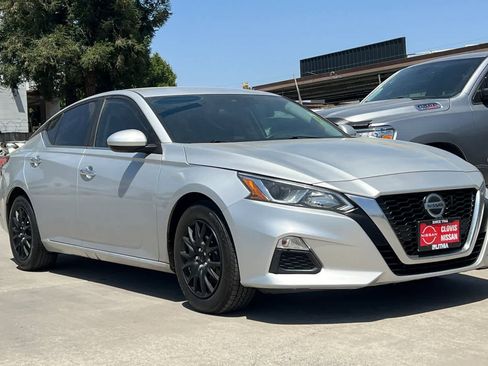 Used 2021 Nissan Altima 2.5 S w/ Driver Assist Package FWD image 10