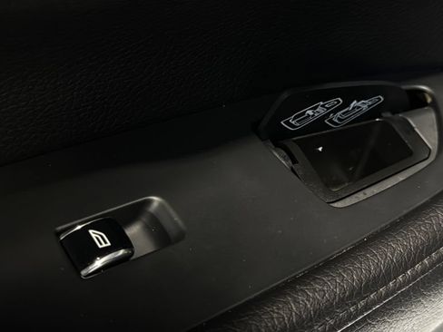 Used 2018 Volvo S90 T5 Momentum w/ Convenience Package AWD/4WD image 18