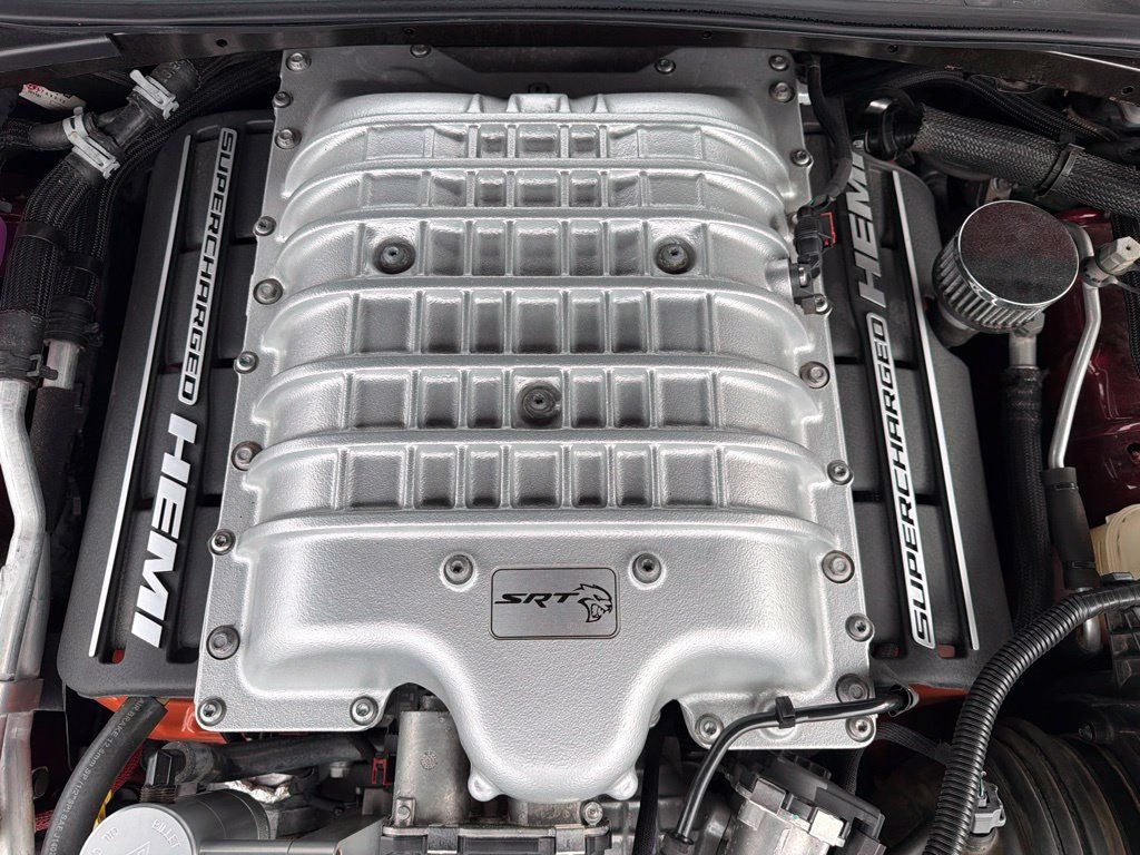 Used 2019 Dodge Challenger SRT Hellcat RWD image 7