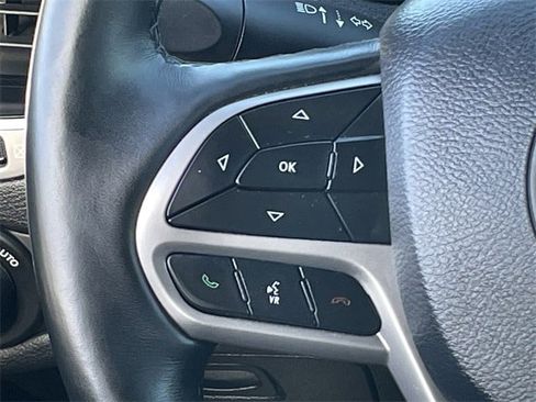 Used 2019 Jeep Cherokee High Altitude image 12