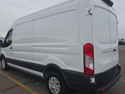 Used 2023 Ford Transit 250 Medium Roof w/ Load Area Protection Package RWD image 4