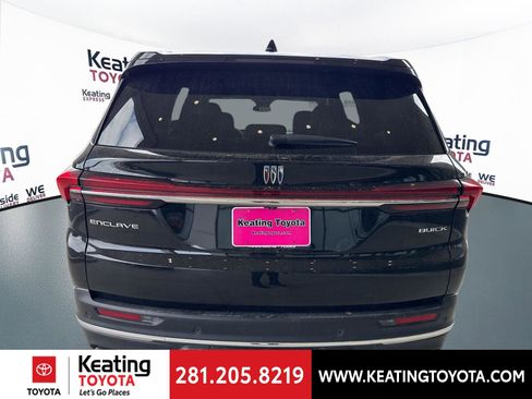 Used 2025 Buick Enclave Preferred w/ Power Package FWD image 6