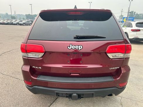 Used 2017 Jeep Grand Cherokee Laredo w/ Quick Order Package 23E AWD/4WD image 6