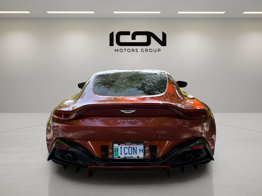 Used 2019 Aston Martin V8 Vantage Coupe RWD image 8