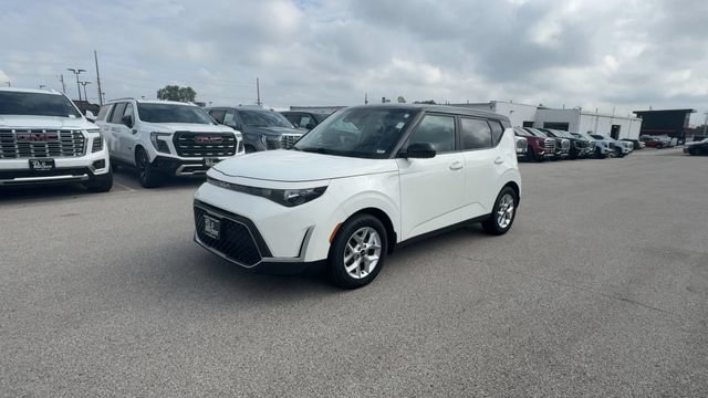 Used 2023 Kia Soul S FWD image 5