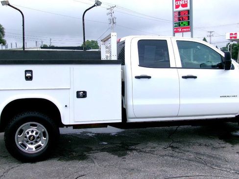 Used 2019 Chevrolet Silverado 2500 W/T w/ WT Convenience Package AWD/4WD image 8