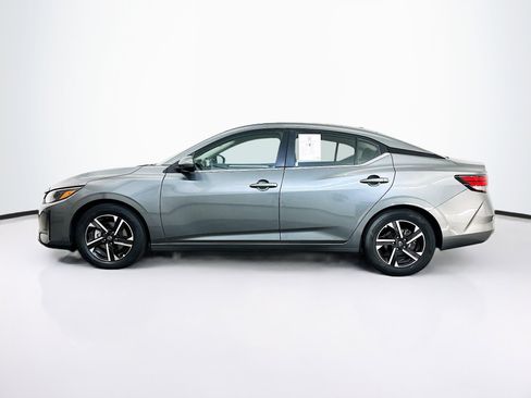 Used 2025 Nissan Sentra SV FWD image 4