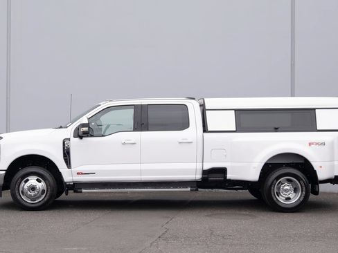 Used 2023 Ford F350 Lariat AWD/4WD image 28