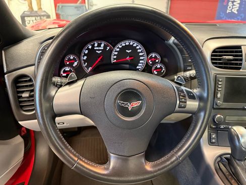 Used 2007 Chevrolet Corvette Coupe w/ Preferred Equipment Group RWD image 38