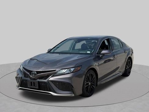 Used 2024 Toyota Camry XSE w/ Navigation Package FWD image 11