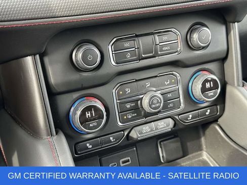 Used 2022 Chevrolet Suburban RST image 6