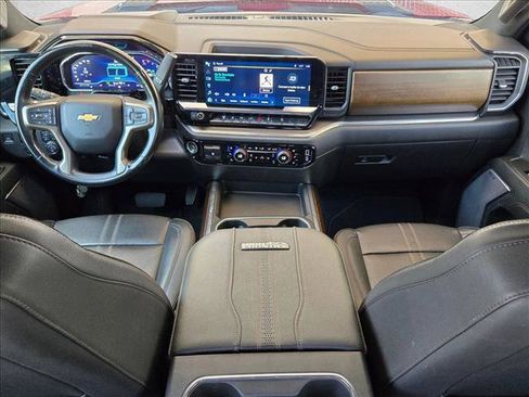 Used 2024 Chevrolet Silverado 3500 High Country w/ High Country Premium Package AWD/4WD image 19