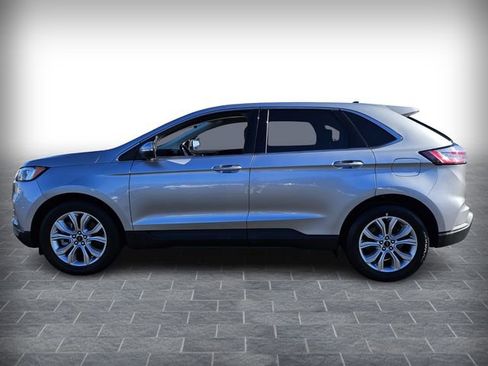Used 2024 Ford Edge Titanium image 4