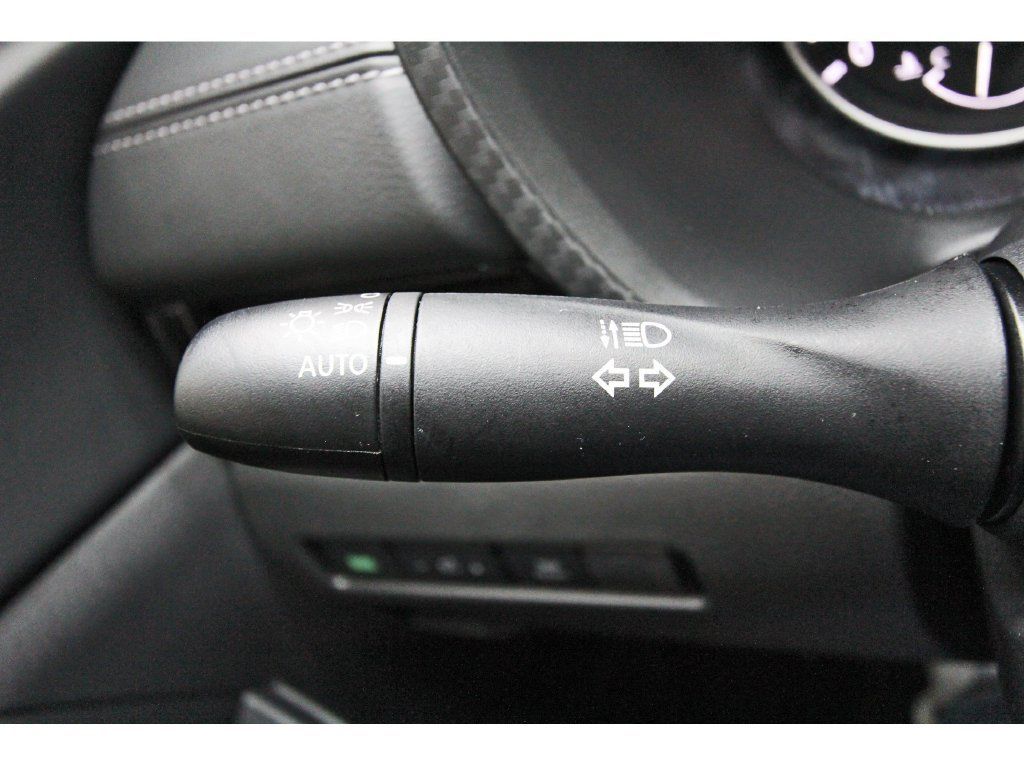 Used 2025 Nissan Sentra SV FWD image 15