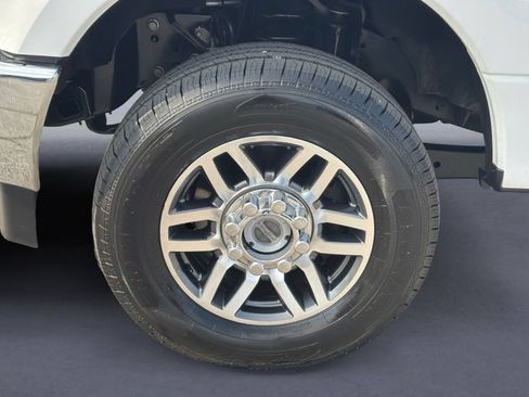 Used 2019 Ford F250 Lariat w/ Lariat Value Package AWD/4WD image 11