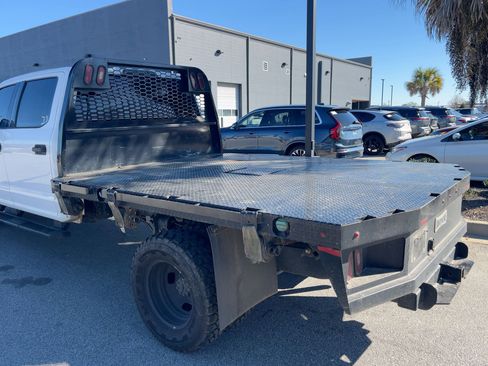 Used 2021 Ford F350 XLT image 6