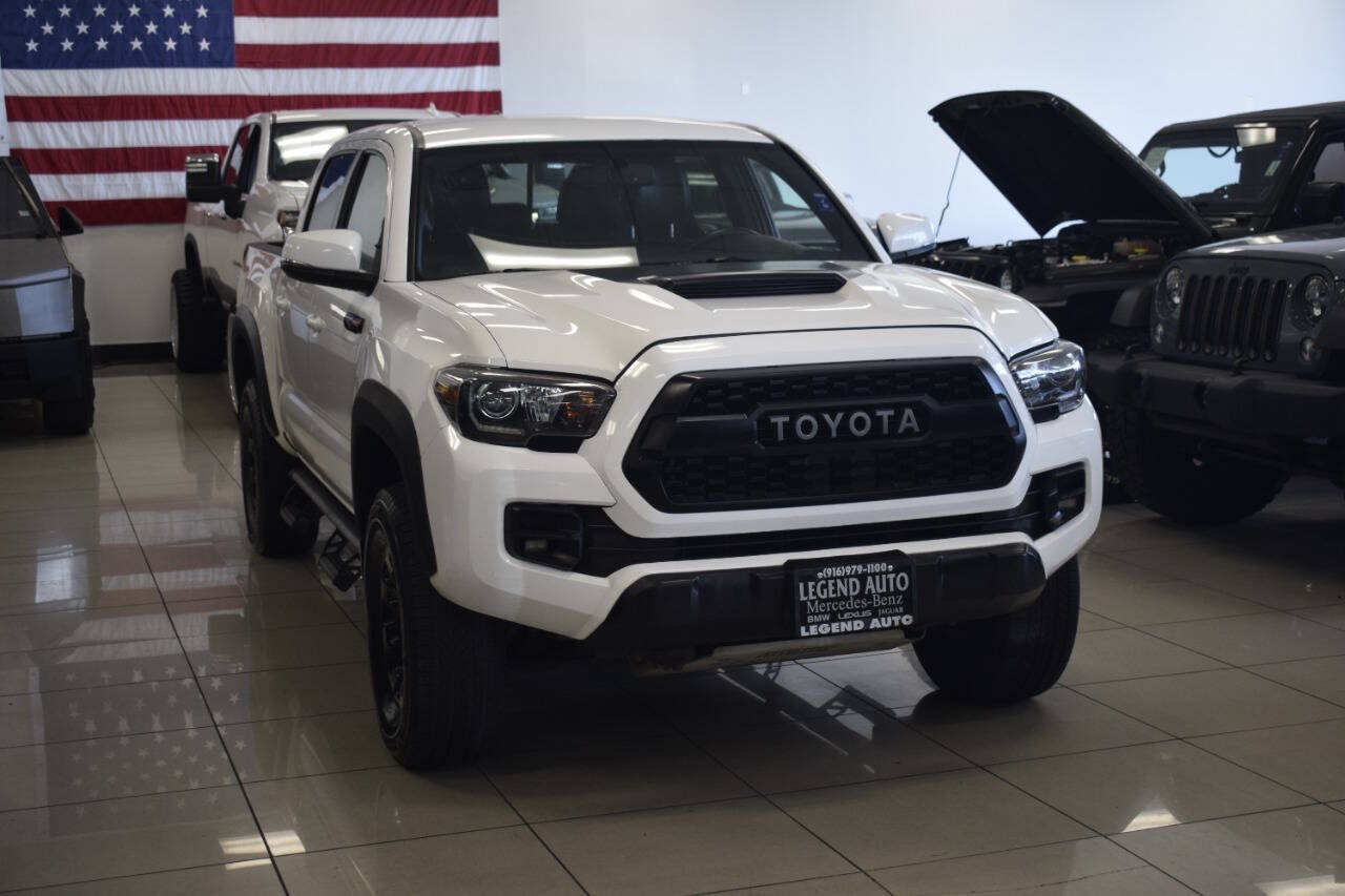 Used 2017 Toyota Tacoma TRD Pro AWD/4WD image 1