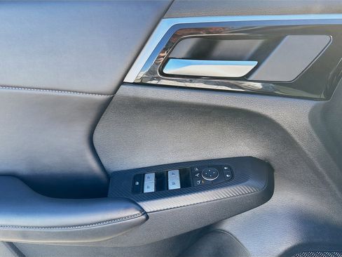 Used 2024 Mitsubishi Outlander SE Black Edition image 24